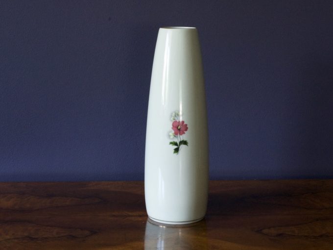 dekoracyjny wazon porcelanowy